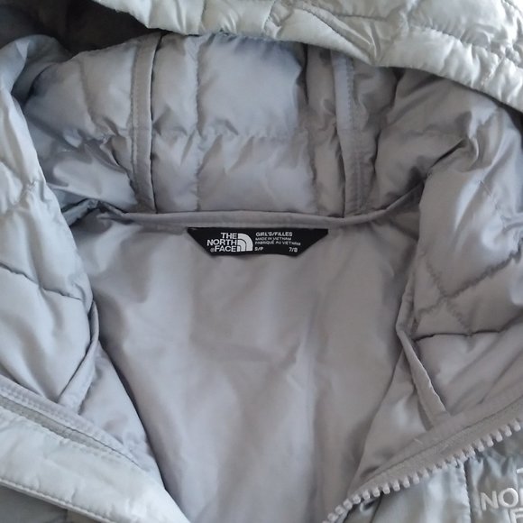 🆕The North Face Girls' Thermoball Eco Parka, SM (7/8)-Meld Grey, Brand NEW, Aut - Picture 10 of 14